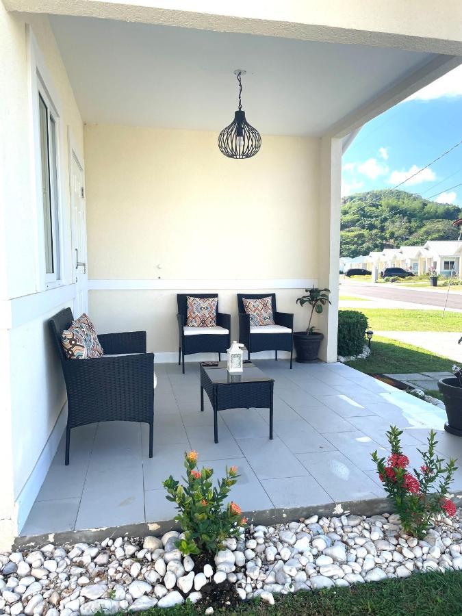 Seashore Vacation Home, Oceanpointe, Lucea, Jamaica Εξωτερικό φωτογραφία